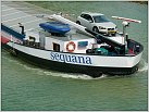 Klicke auf die Grafik für eine größere Ansicht 

Name:	Sequana vor der Loismann Brücke Vorschiff.jpg 
Hits:	66 
Größe:	185,1 KB 
ID:	258102