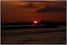 Klicke auf die Grafik für eine größere Ansicht 

Name:	Sonnenuntergang mit Alja Hinterschiff.jpg 
Hits:	211 
Größe:	31,8 KB 
ID:	36509