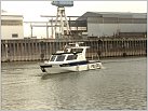 Klicke auf die Grafik für eine größere Ansicht 

Name:	Polizeiboot_Donau-Taufe_kl.jpg 
Hits:	114 
Größe:	145,6 KB 
ID:	434037