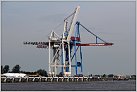 Klicke auf die Grafik für eine größere Ansicht 

Name:	Hafen Containerbr Niedersachsenkai 20120801.jpg 
Hits:	146 
Größe:	60,8 KB 
ID:	519820