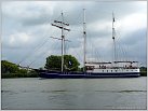 Klicke auf die Grafik für eine größere Ansicht 

Name:	admiraal-van-kinsbergen-1-05-07-2010.jpg 
Hits:	122 
Größe:	75,3 KB 
ID:	392548