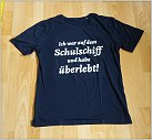 Klicke auf die Grafik für eine größere Ansicht 

Name:	tshirt_schulschiff_3.jpg 
Hits:	280 
Größe:	79,9 KB 
ID:	710488