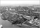 Klicke auf die Grafik für eine größere Ansicht 

Name:	1960 April    Binnenhafen    Lagerkähne-Lager Mahlwerk.jpg 
Hits:	627 
Größe:	83,8 KB 
ID:	672482