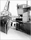 Klicke auf die Grafik für eine größere Ansicht 

Name:	M IV CMSG Alter Winterhafen Regensburg Februar 1956, C. Lang.jpg 
Hits:	133 
Größe:	97,6 KB 
ID:	808695